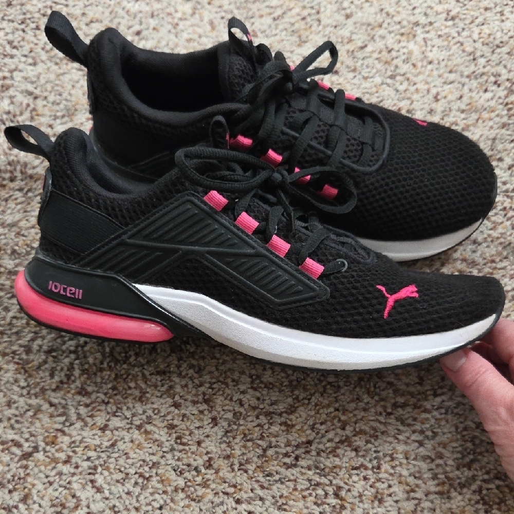 Puma Black and Pink Women's Sneakers Size 8 - Picture 3 of 12